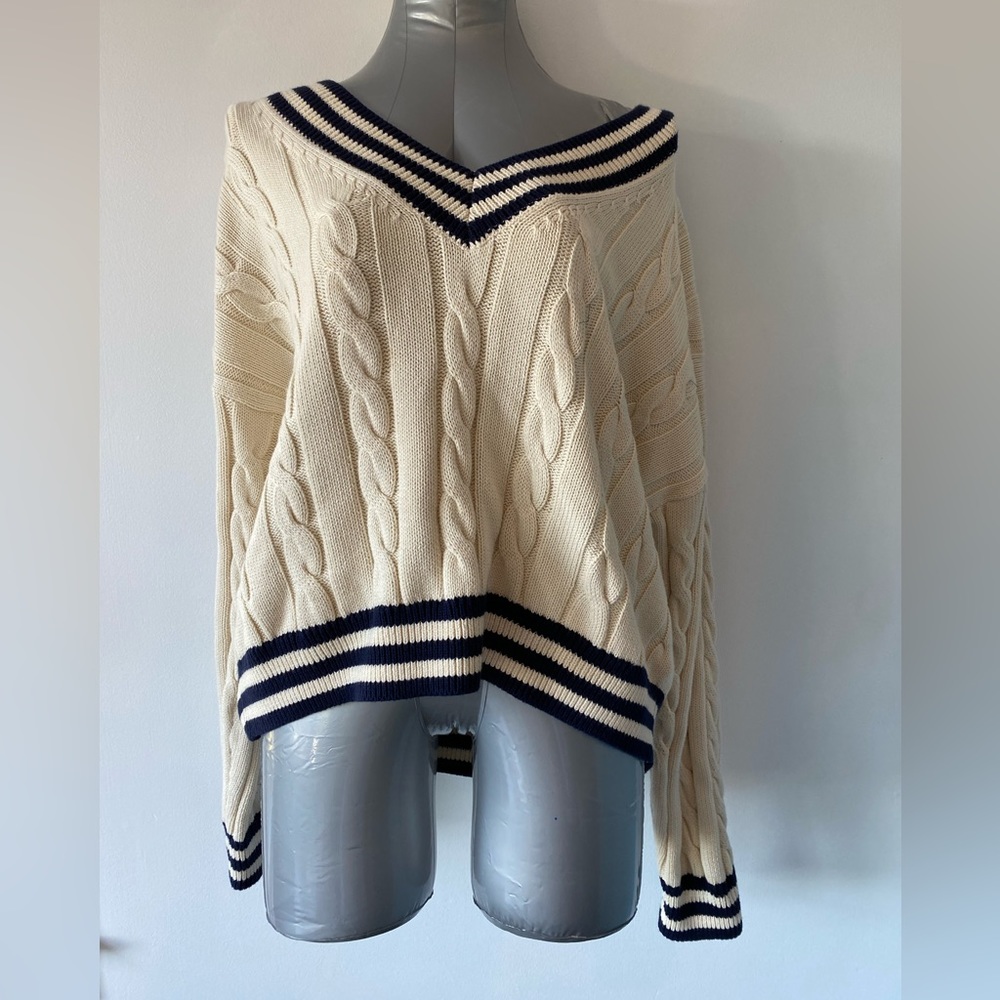 GAP sweater